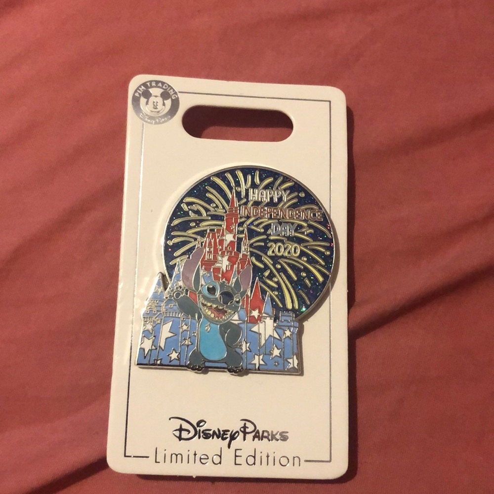 Independence Day Stitch Disney Pin
